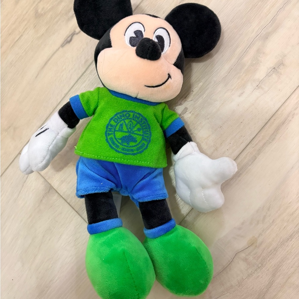 Disney Animal Kingdom Mickey Mouse Plush The Dino Institute